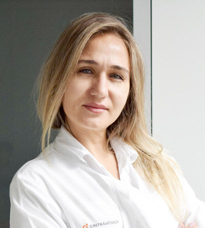 Dra. Maria Fessenko, especialista em Fisiatria/MFR na Cintramédica